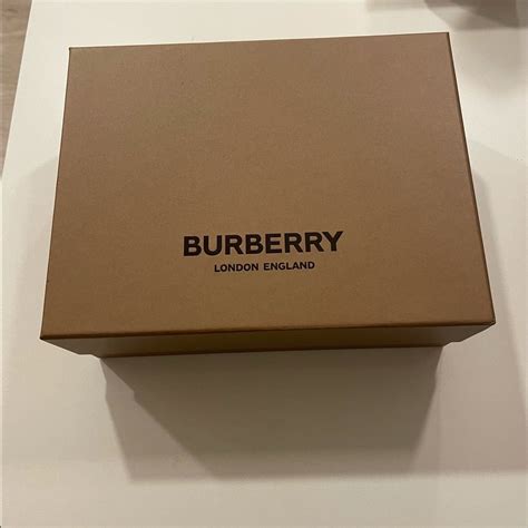 burberry shoes box|burberry gift box.